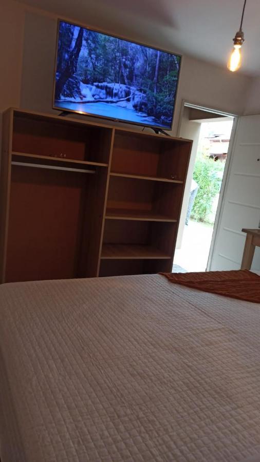 ミナ・クラベロ Gure Loa Urbano Bed & Breakfast エクステリア 写真